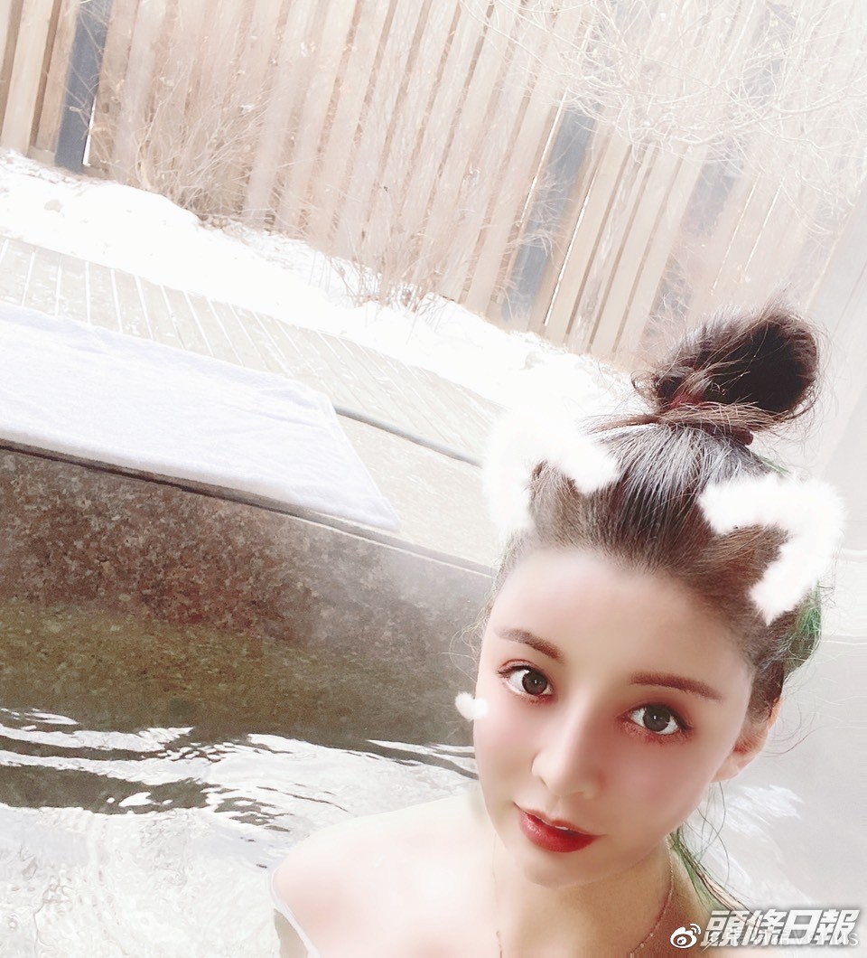 當年小三張羽希仍活躍內地娛圈。